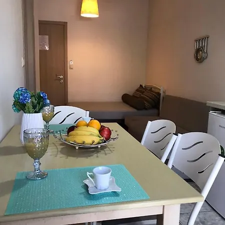 Kostas-apartment Daire *